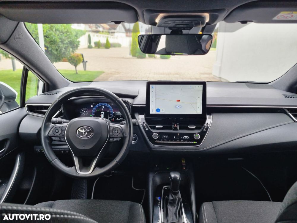 Toyota Corolla 1.8 Business Edition - 12