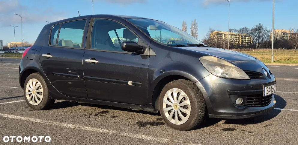 Renault Clio - 7