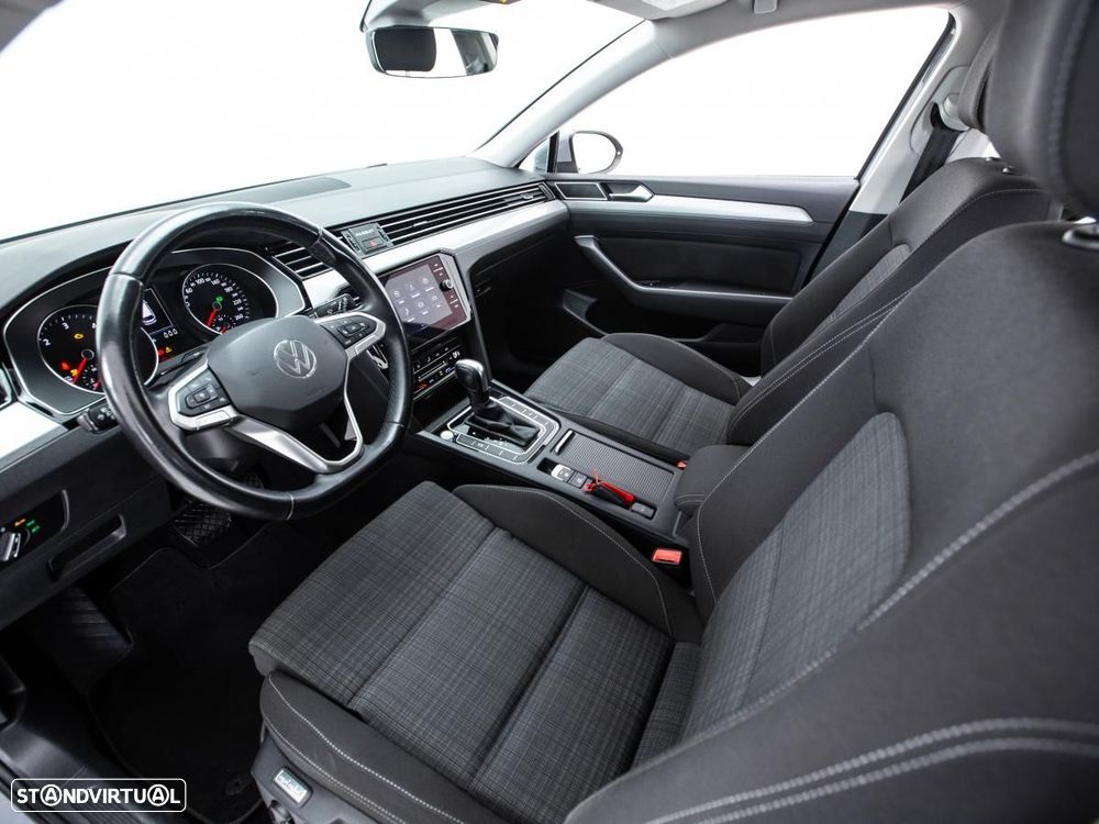 VW Passat Variant 2.0 TDI Business DSG - 8