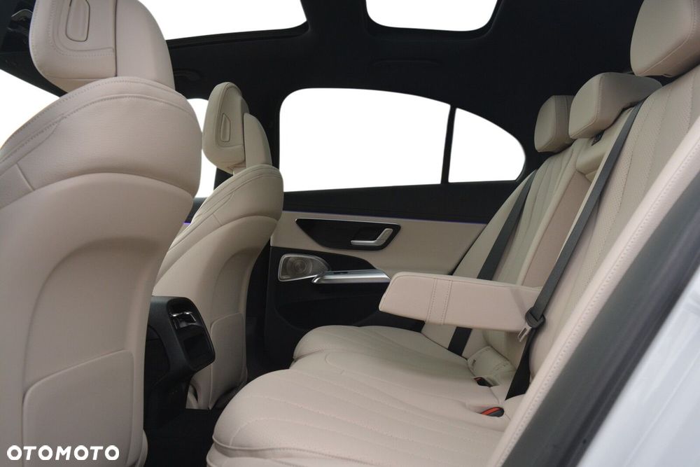 Mercedes-Benz Klasa E - 8