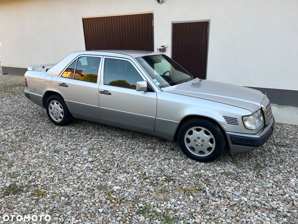 Mercedes-Benz W124 (1984-1993) - 2