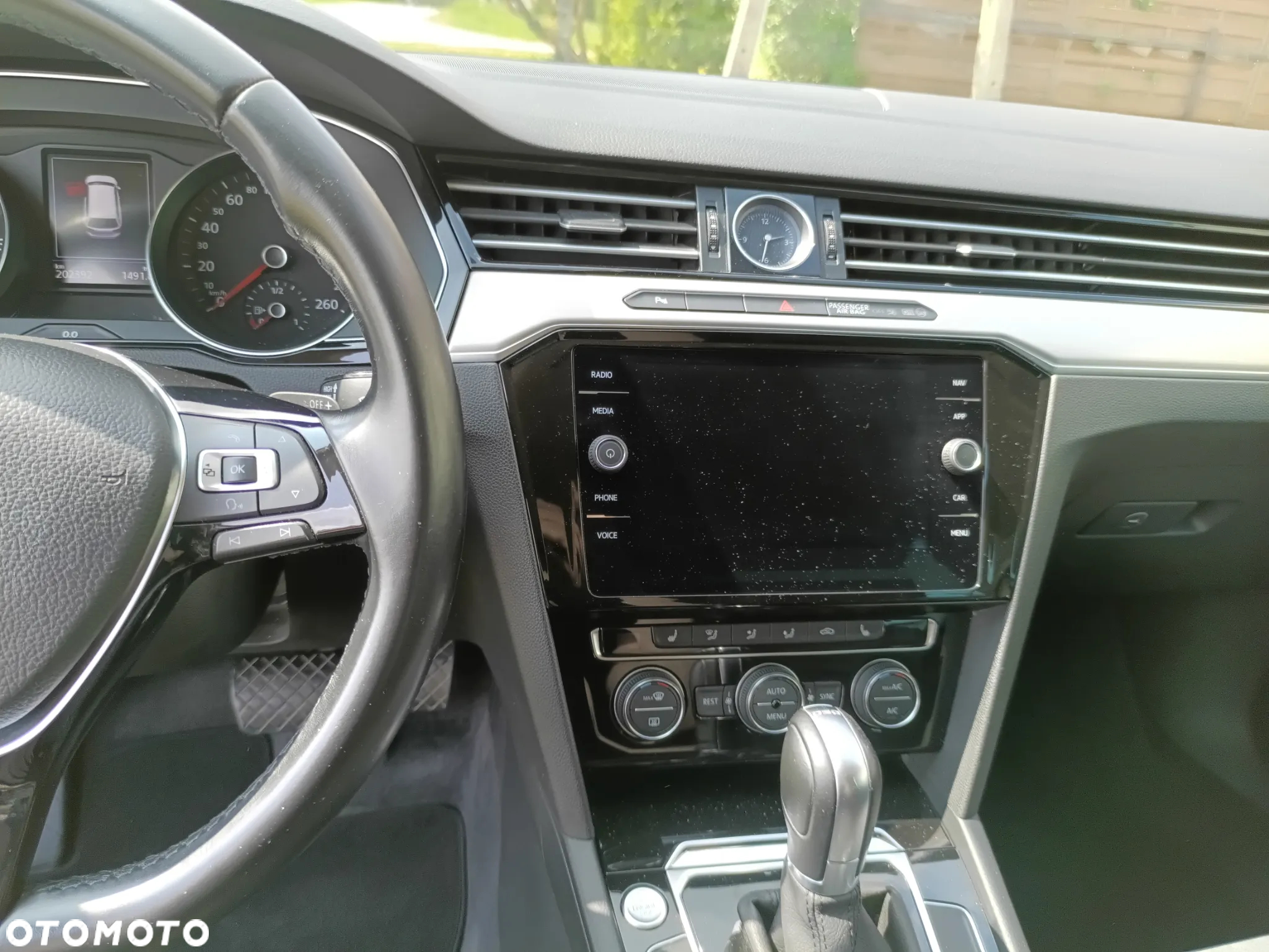 Volkswagen Passat - 17