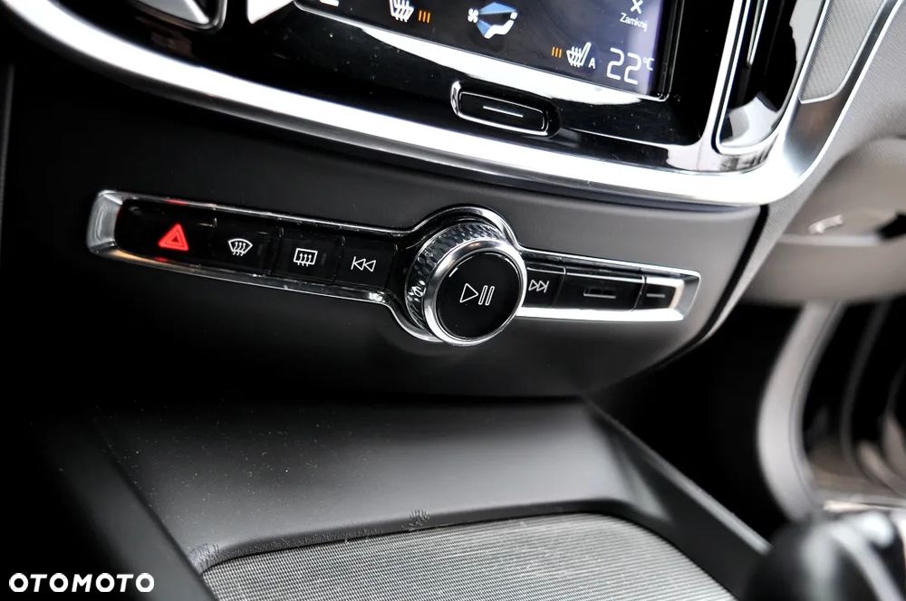 Volvo V60 T4 Geartronic R-Design - 31