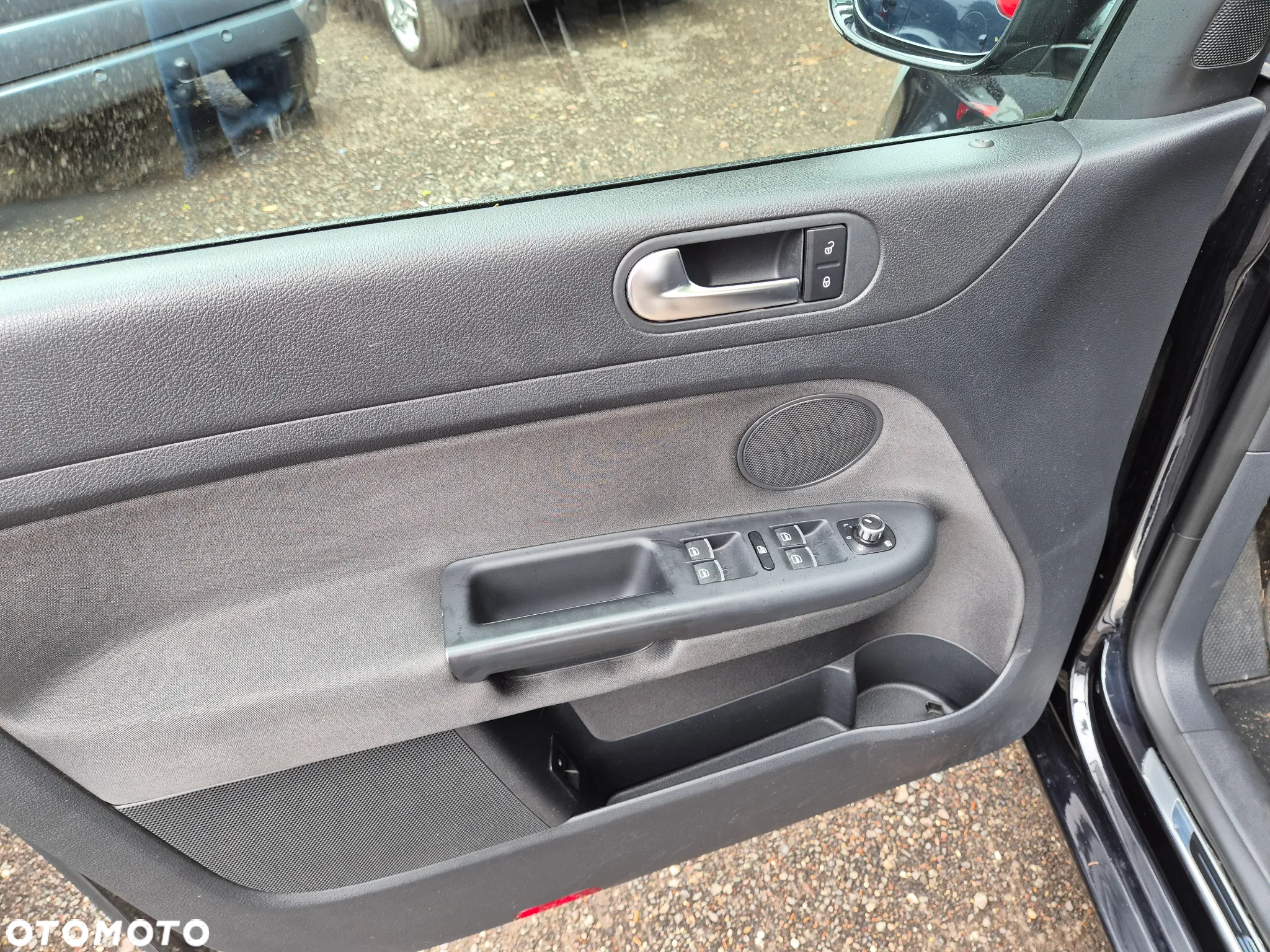 Volkswagen Golf Plus 1.6 TDI DPF Style - 15