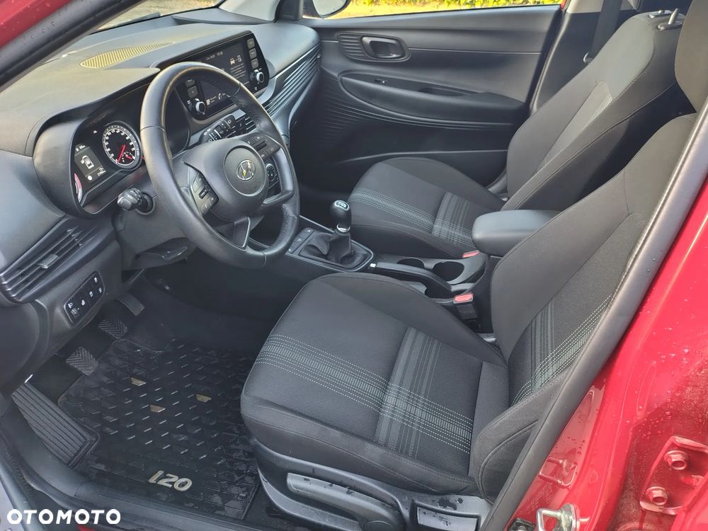 Hyundai i20 - 17