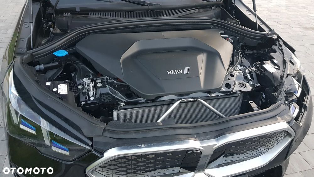 BMW iX2 - 19