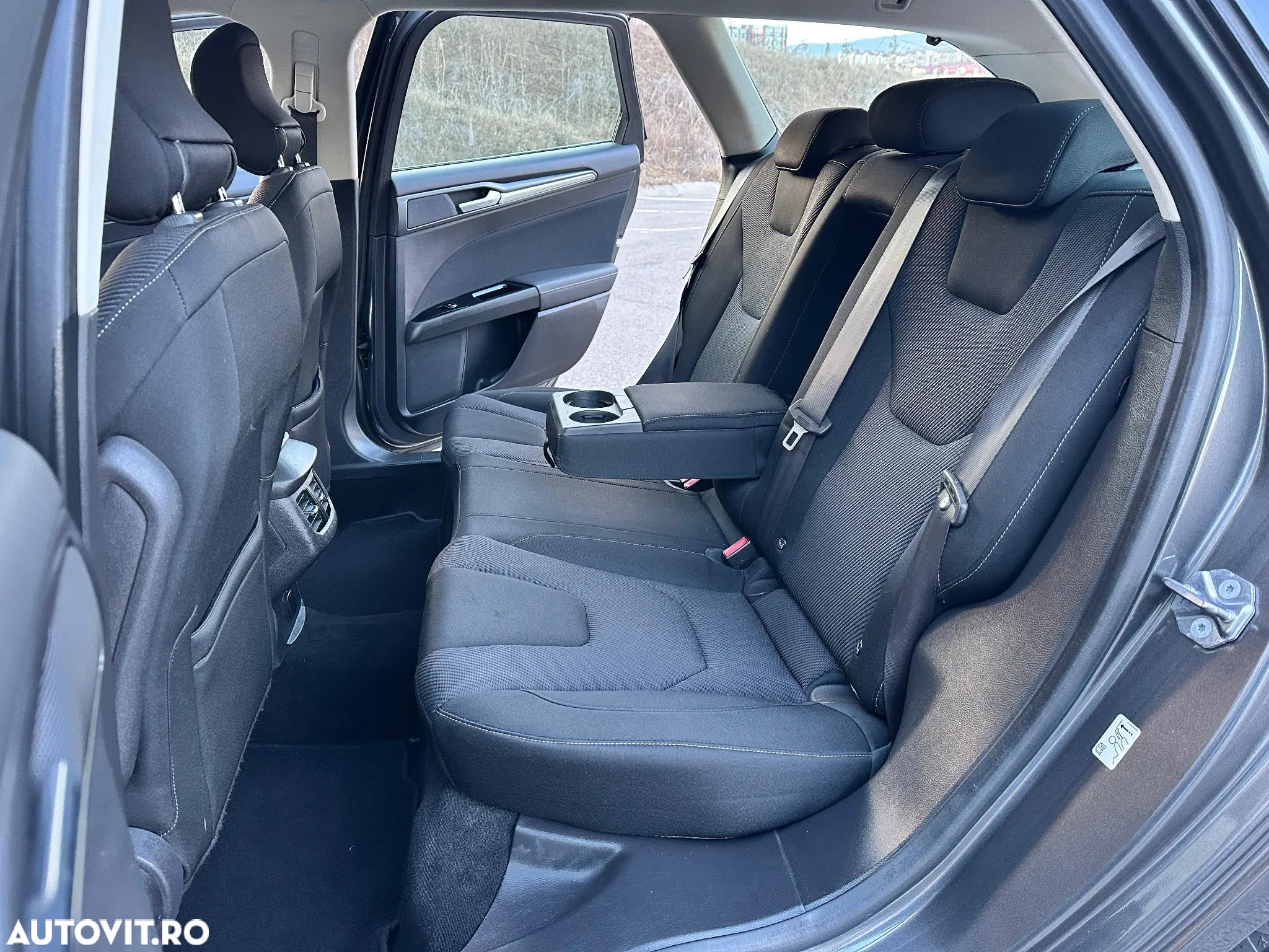 Ford Mondeo 2.0 EcoBlue Titanium - 25