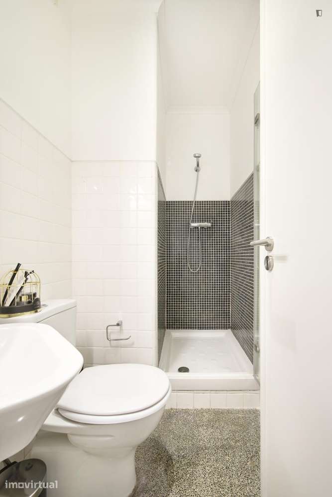 Quarto - localizado em Entrecampos Lisbon - Grande imagem: 5/50