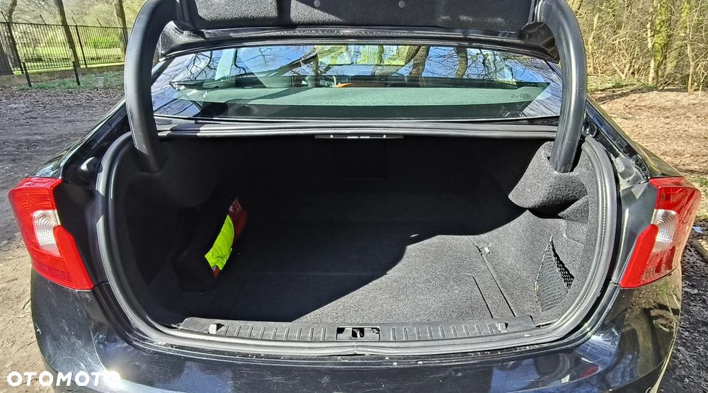 Volvo S60 T5 Geartronic RDesign - 28