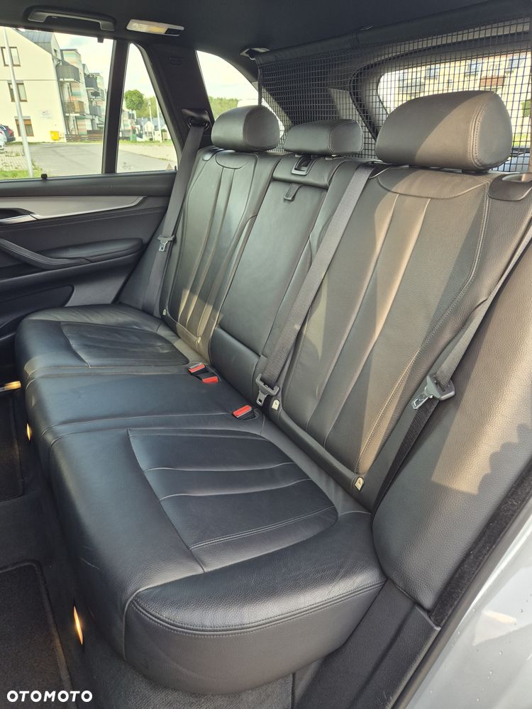 BMW X5 xDrive40d - 27