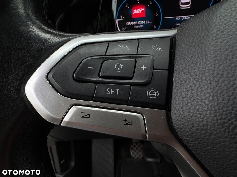 Volkswagen Golf 2.0 TDI United - 14