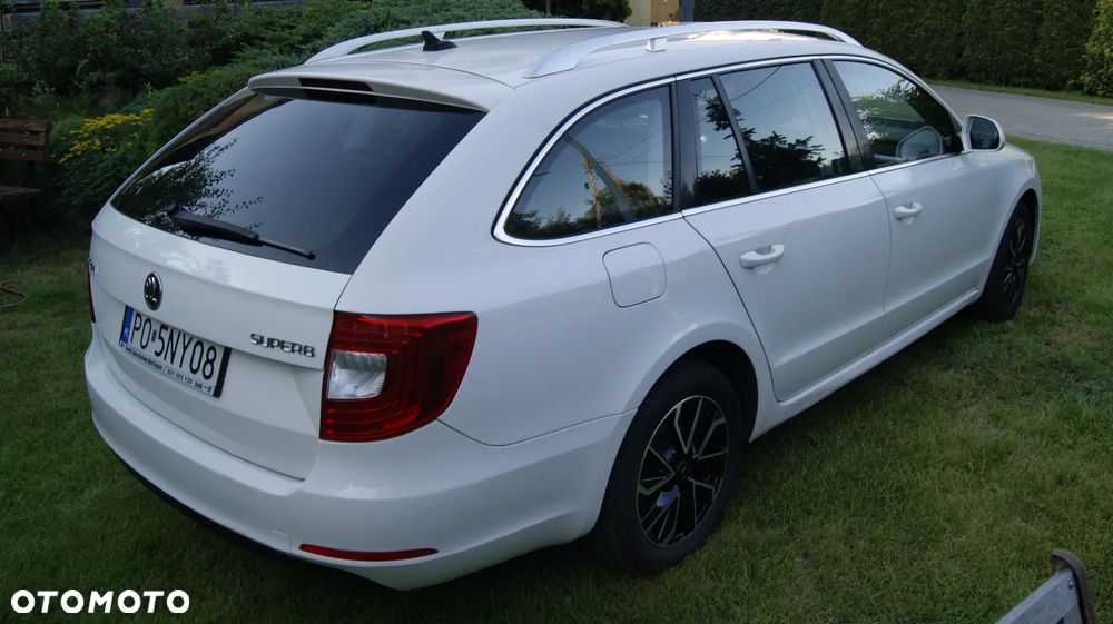 Skoda Superb 2.0 TDI Ambition - 6