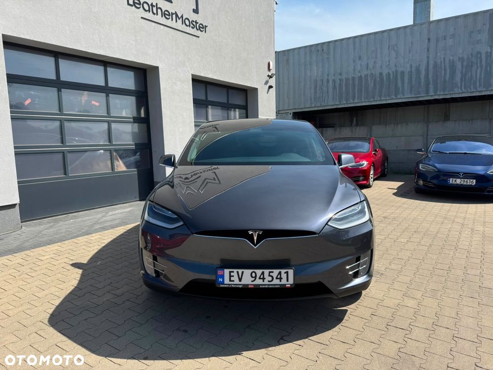 Tesla Model X Long Range - 8