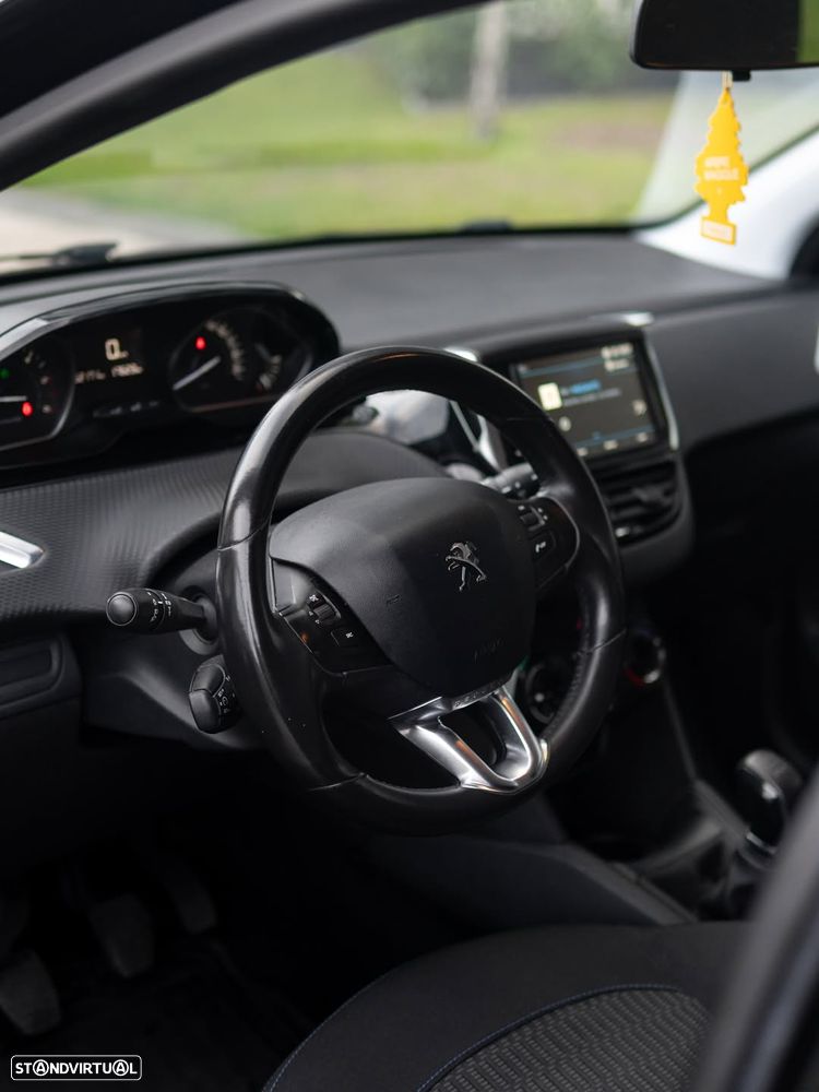 Peugeot 208 1.6 BlueHDi Style - 5