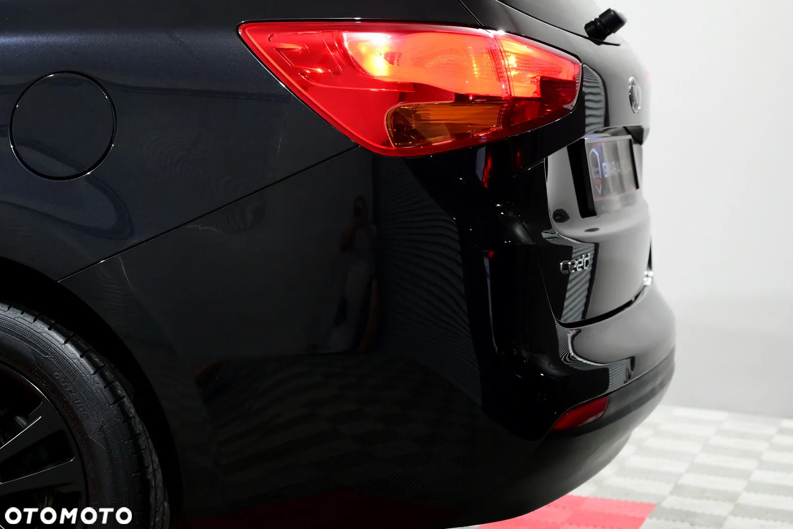 Kia Ceed - 34