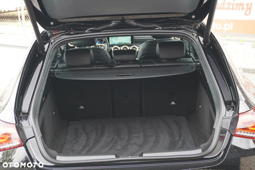 Mercedes-Benz CLA 180 7G-DCT Edition Progressive Line - 16