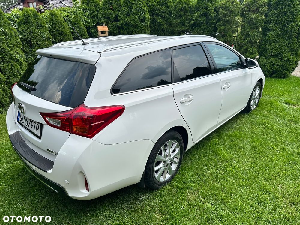 Toyota Auris 1.4 D-4D Business Edition - 5