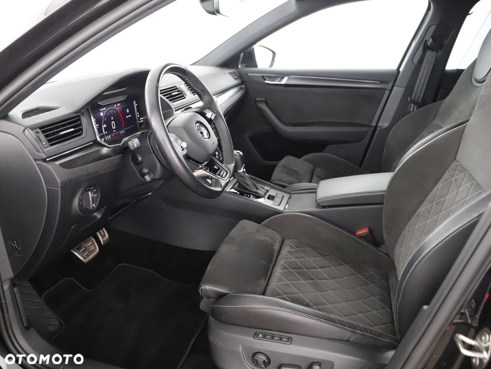 Skoda Superb 2.0 TDI SCR 4x4 Sportline DSG - 11