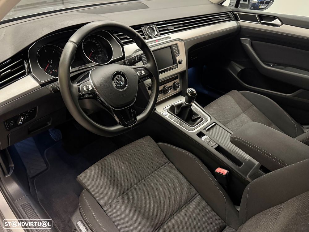 VW Passat Variant 1.6 TDI Confortline - 7