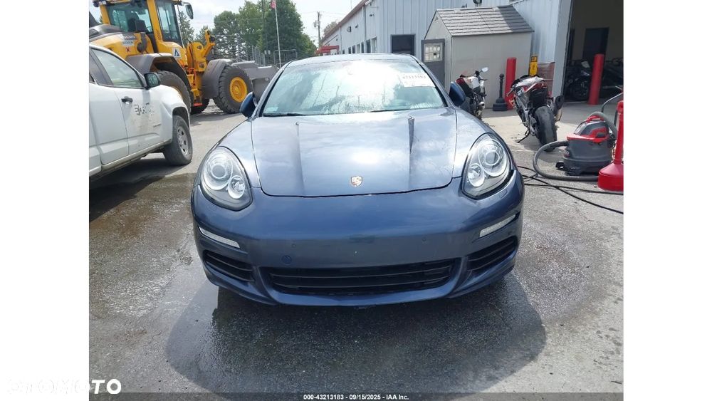Porsche Panamera - 2