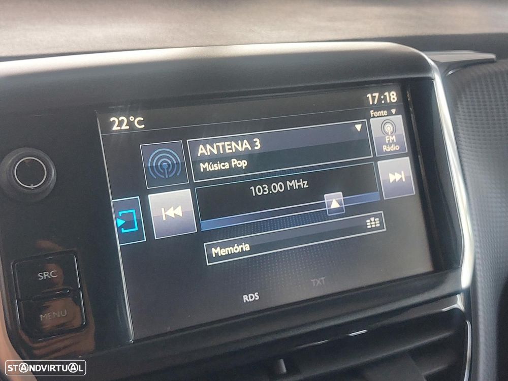 Peugeot 2008 1.2 PureTech Allure - 33
