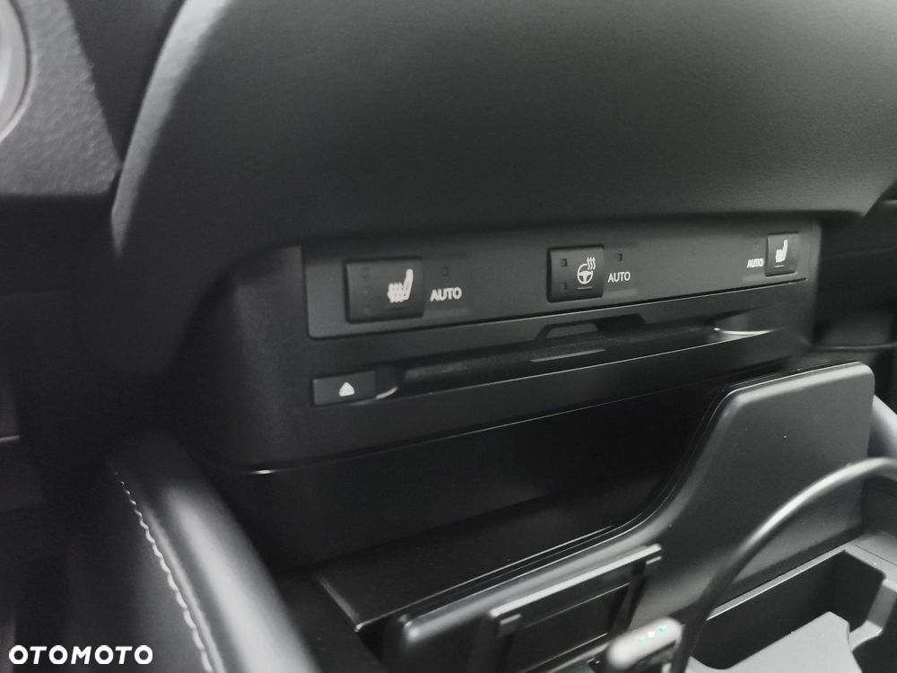 Lexus ES - 24