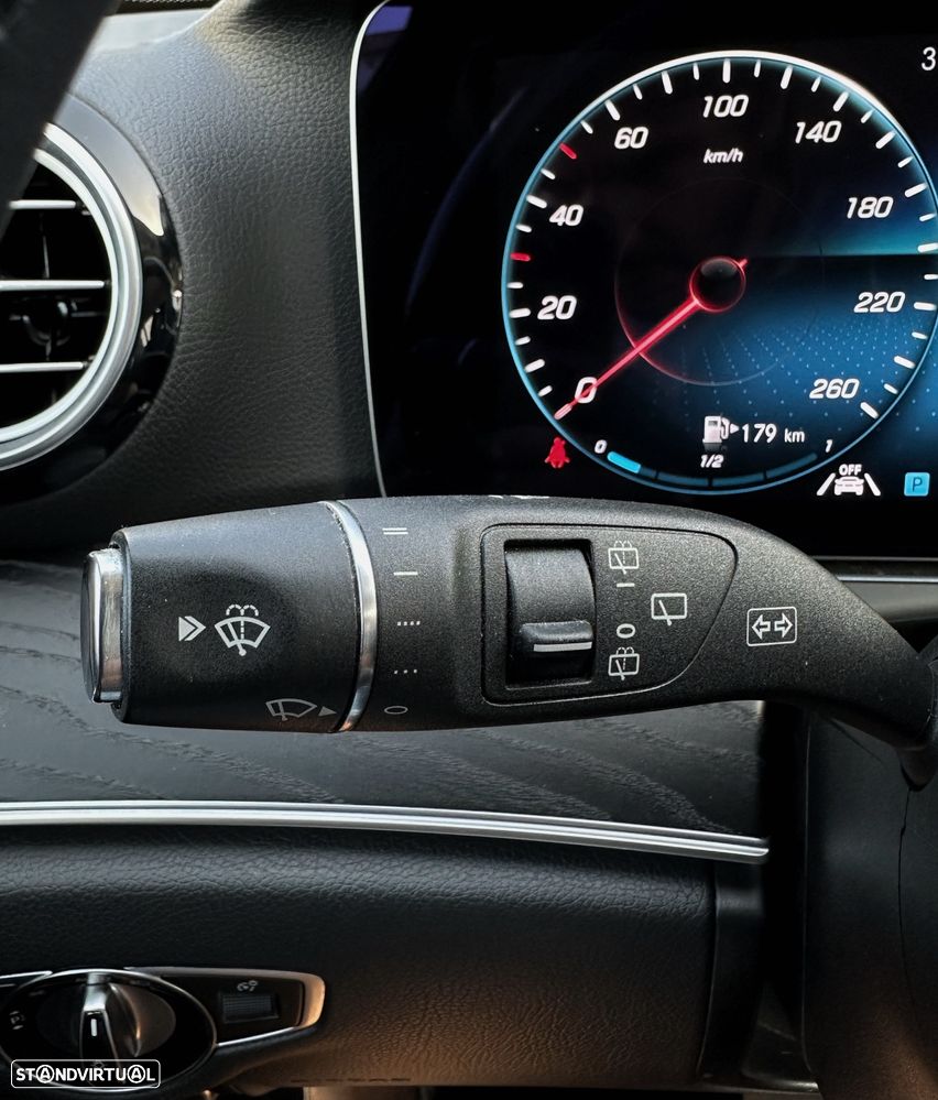 Mercedes-Benz E 300 de 4Matic T 9G-TRONIC - 34