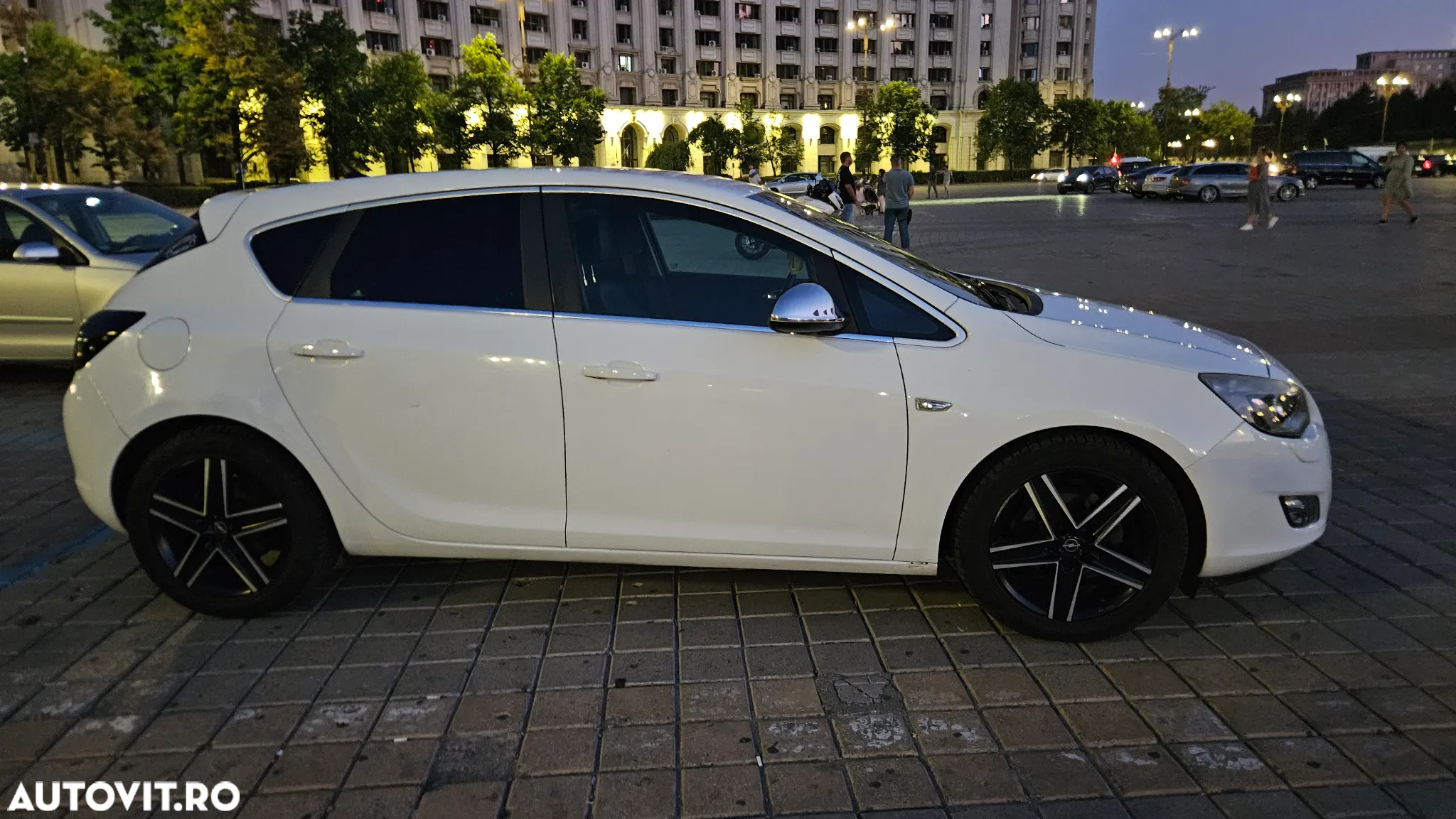 Opel Astra 1.4 Turbo Sport - 4