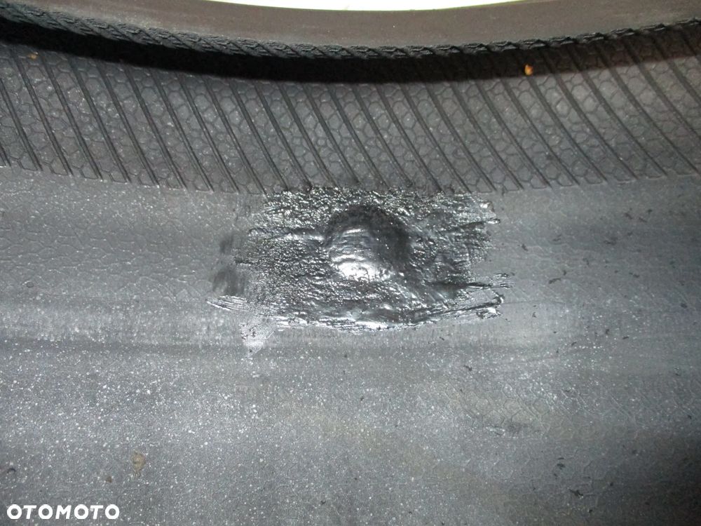OPONY 235 50 18 97V CONTINENTAL - LATO - 10