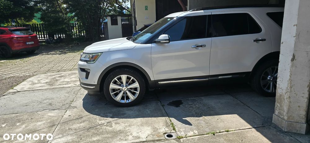 Ford Explorer - 5