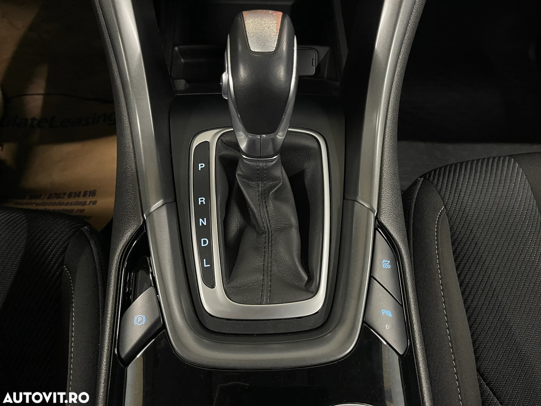 Ford Mondeo Vignale 2.0 Hybrid - 22