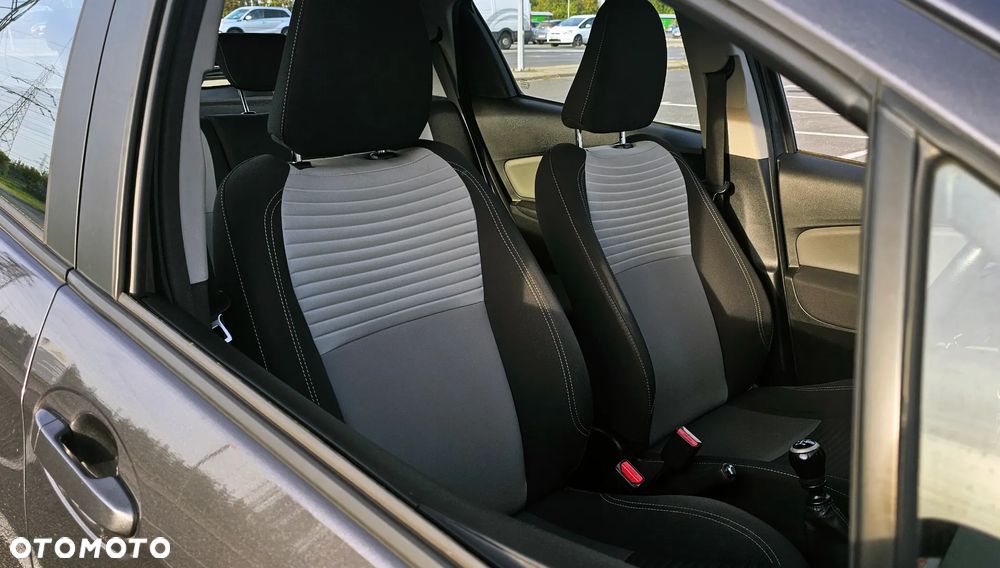 Toyota Yaris - 6