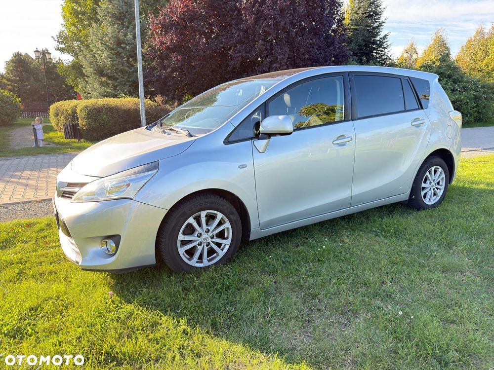 Toyota Verso 2.0 D-4D Sol plus - 1