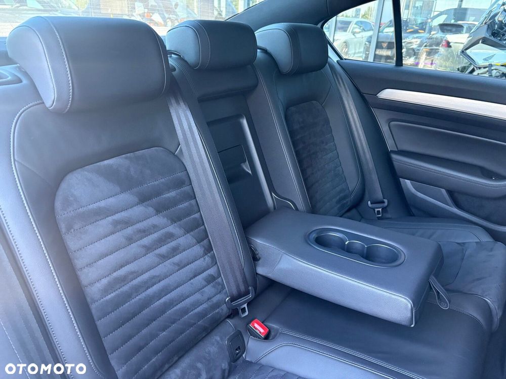 Volkswagen Passat - 16