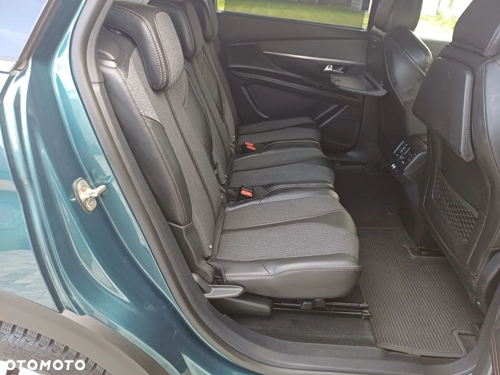 Peugeot 5008 - 21