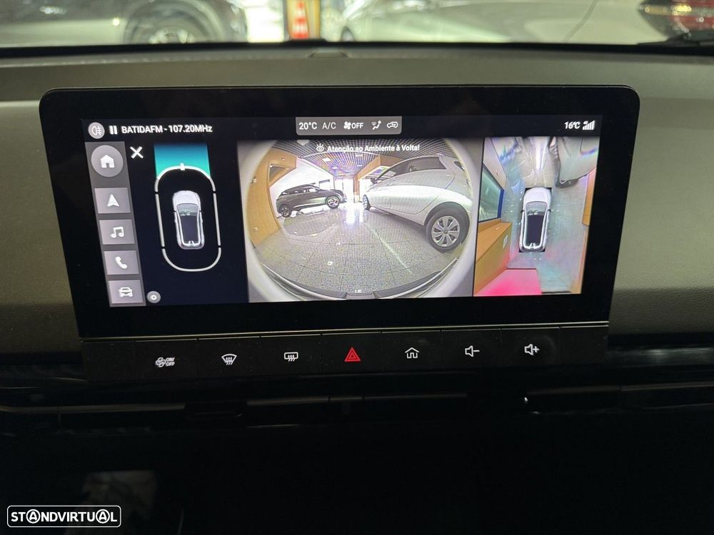 MG MG4 64 kWh Luxury - 19