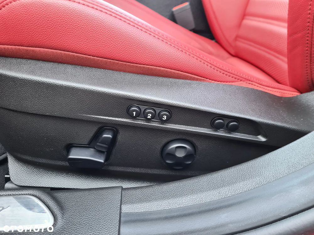 Alfa Romeo Giulia 2.0 Turbo Veloce Q4 - 30