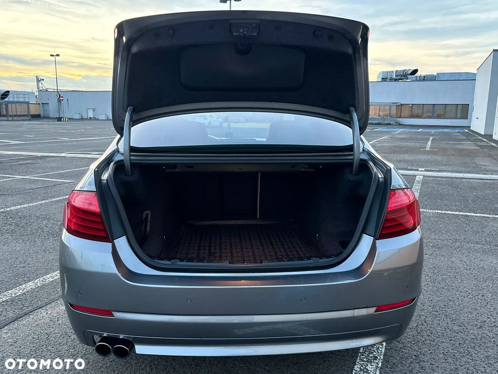 BMW Seria 5 520d xDrive - 20