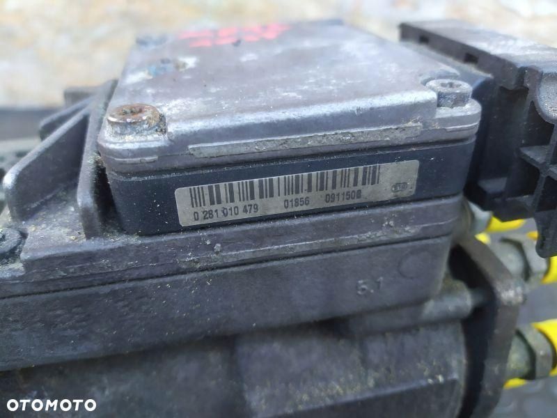 POMPA WTRYSKOWA PALIWA AUDI A6 C5 2.5 TDI 0281010479 - 3