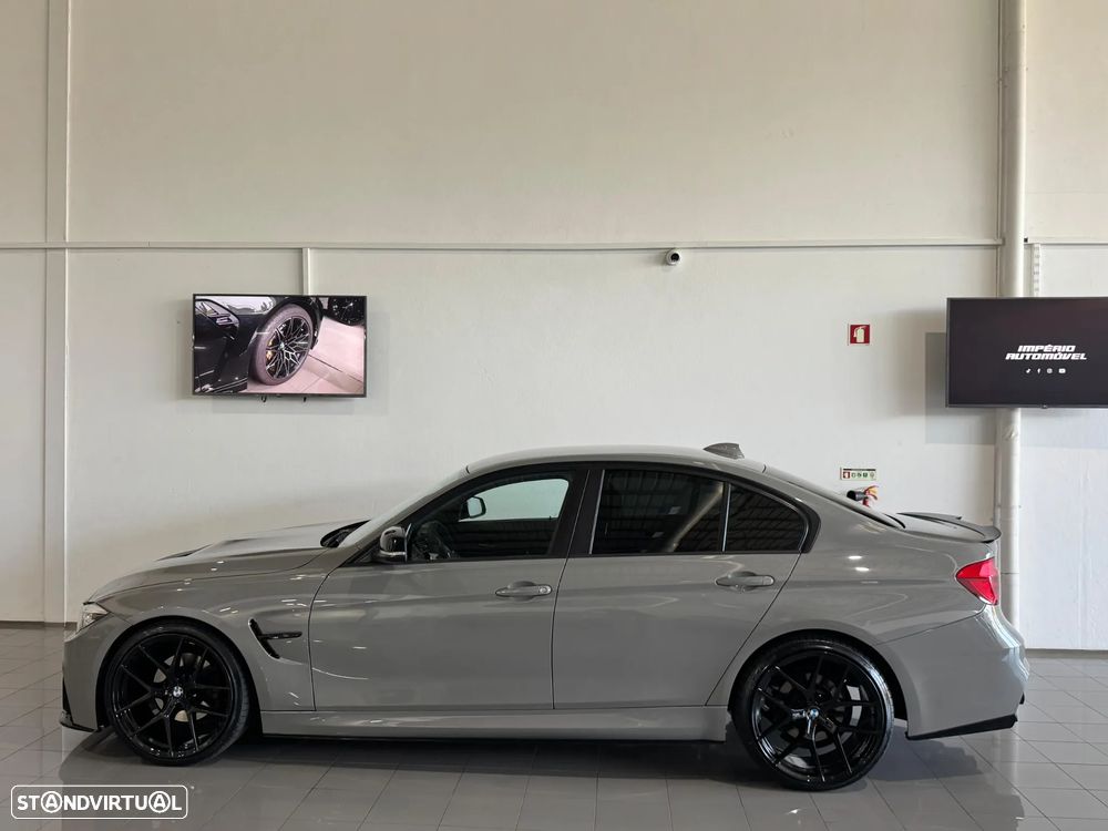 BMW 330 i Pack M Auto - 10