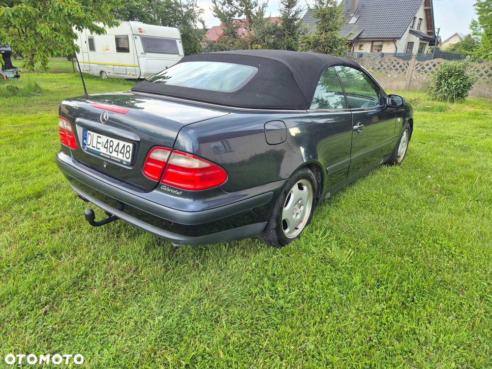 Mercedes-Benz CLK - 2