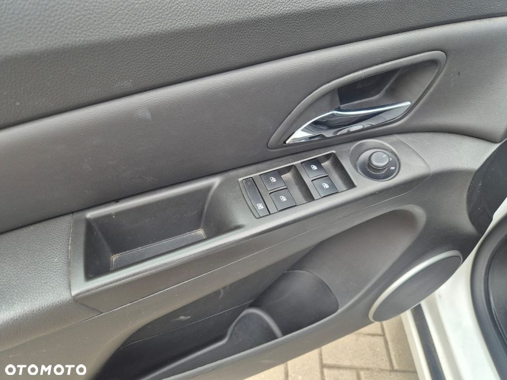 Chevrolet Cruze 2.0 D LTZ - 25