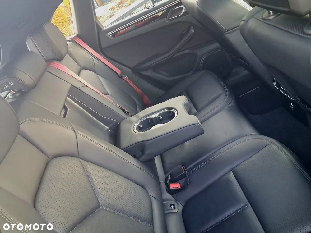 Porsche Macan S - 28