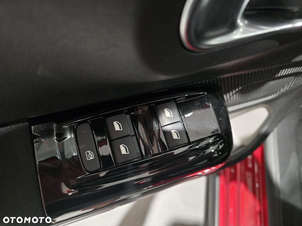 Citroën C3 1.2 PureTech Shine EAT6 - 13