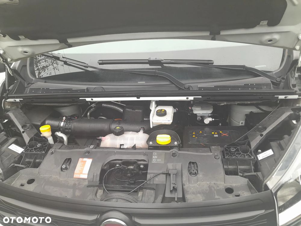 Fiat Talento blaszak 3-osobowy, ks. serwisowa - 23