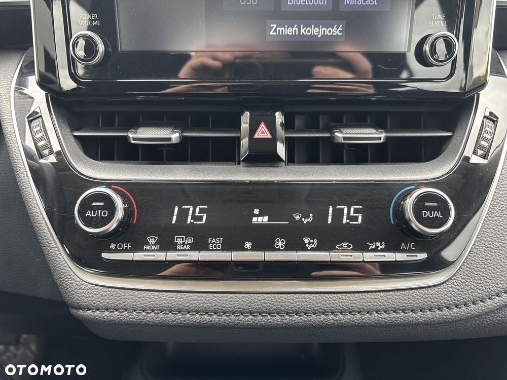 Toyota Corolla - 19