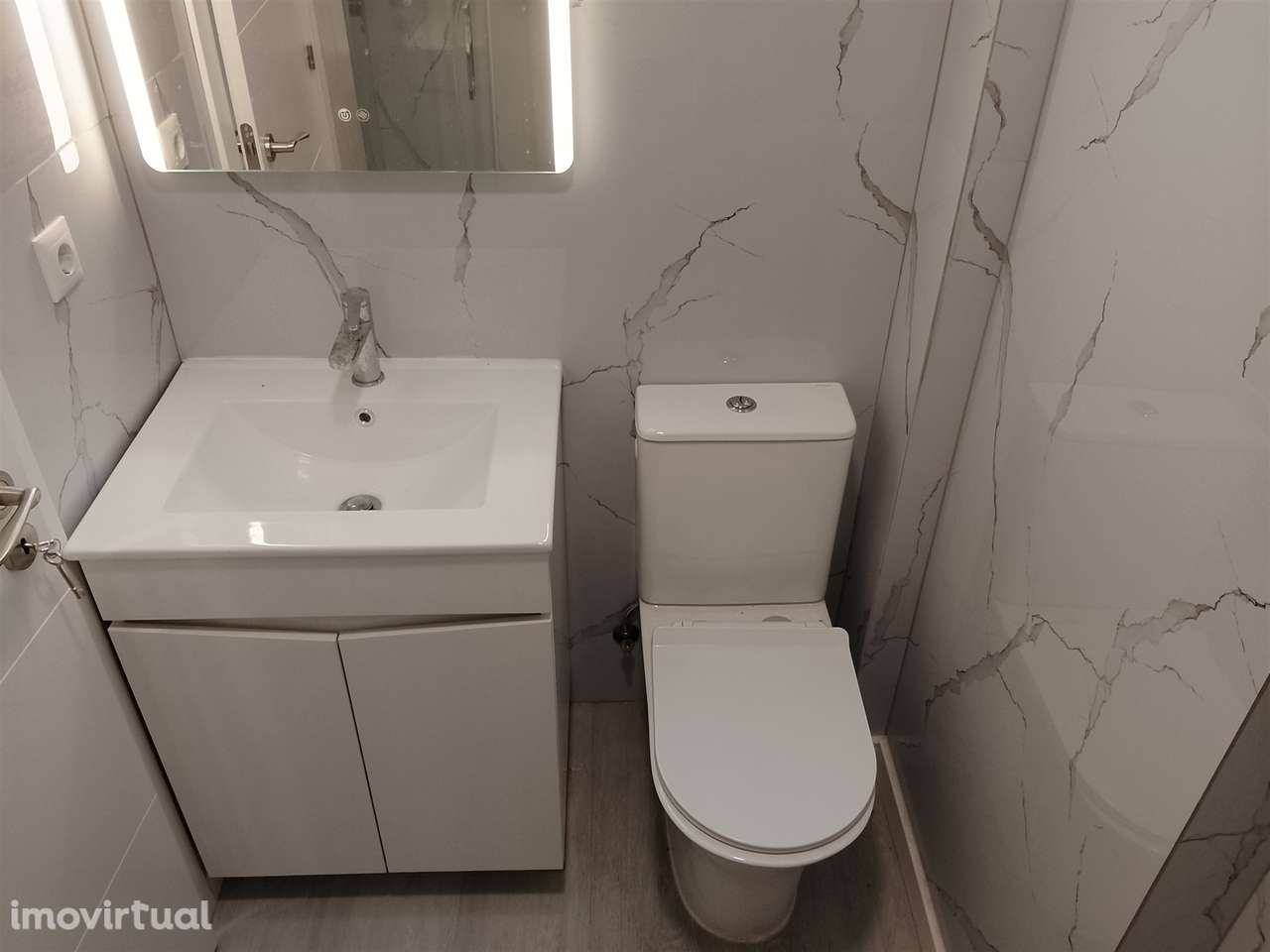 Apartamento T2 Venda em Benfica,Lisboa - Grande imagem: 5/8