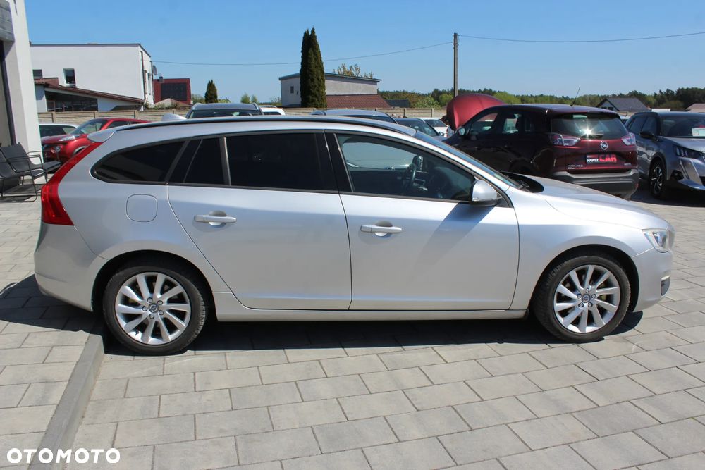 Volvo V60 D2 - 10