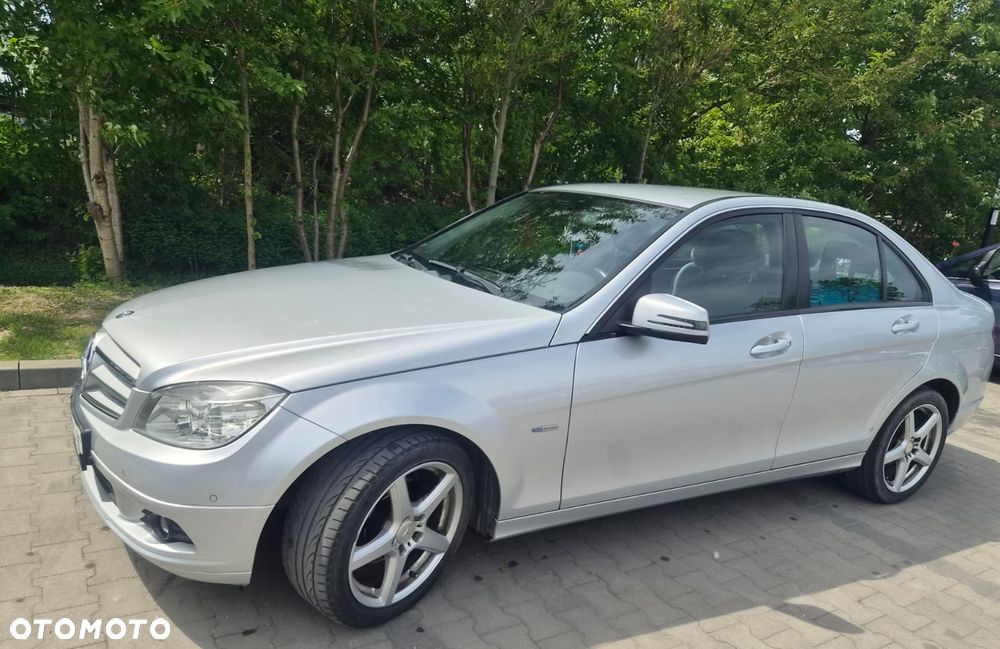 Mercedes-Benz Klasa C 180 CGI Automatik BlueEFFICIENCY - 1