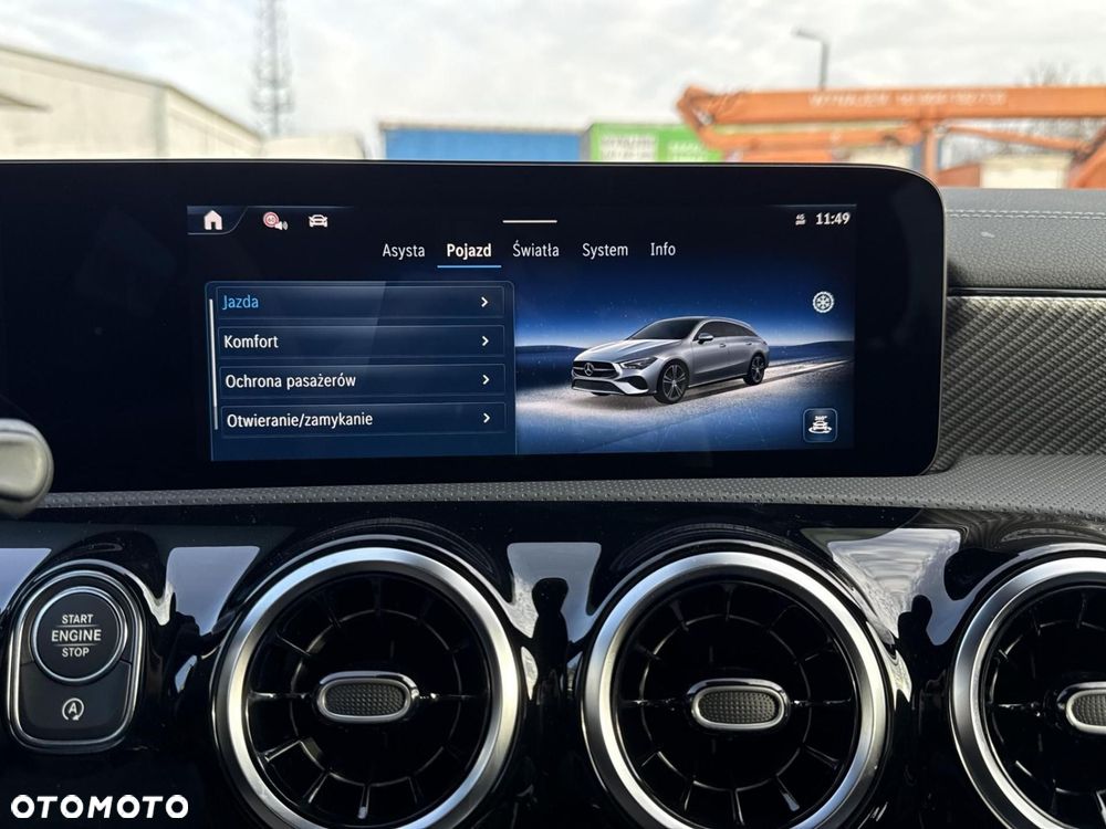 Mercedes-Benz CLA - 27